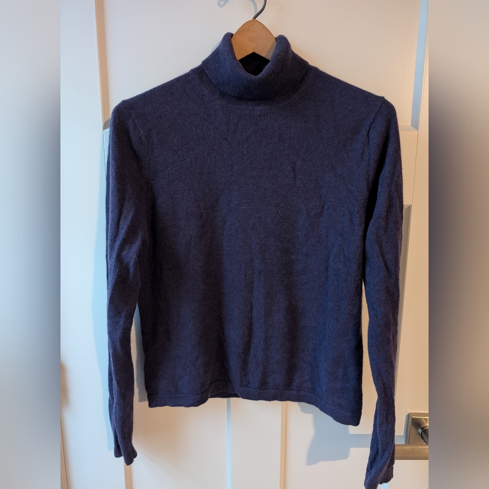 L.L. Bean 100% Cashmere Women's Turtleneck Sweater